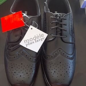 Deer Stags Lace-Up Black Oxfords. In Kids Size 3W.
